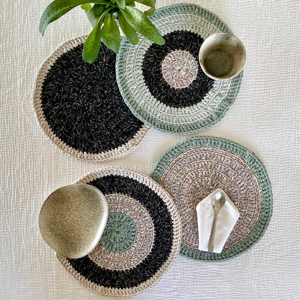 ROUND PLACEMAT(GREEN/GRAY CHARCOAL)